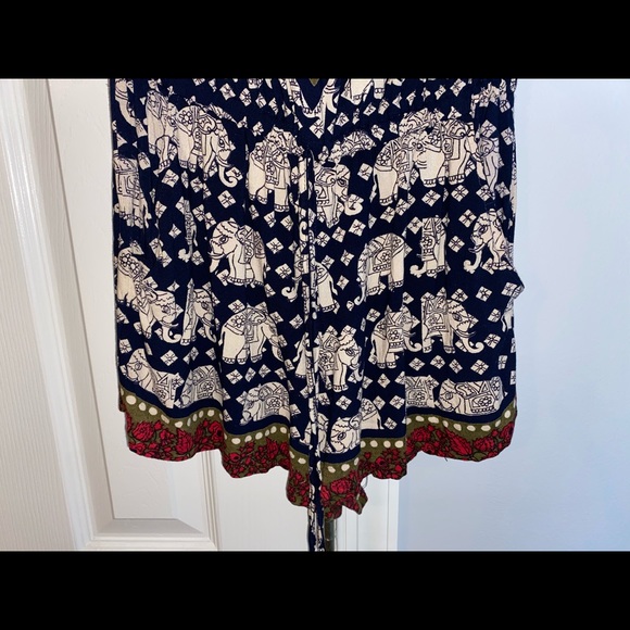 elephant patterned romper 🐘❤️ - Picture 3 of 3